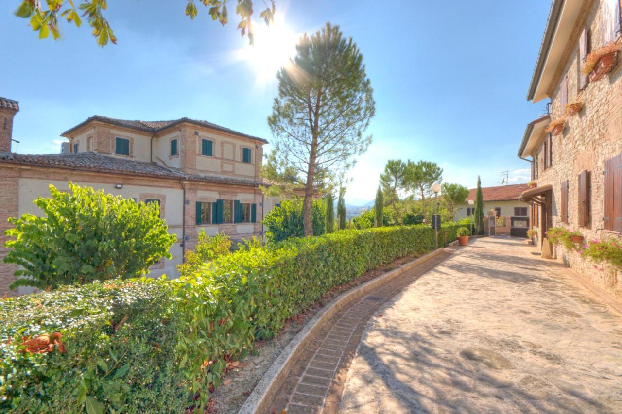 Marchese Del Grillo Hotel Fabriano Exterior photo