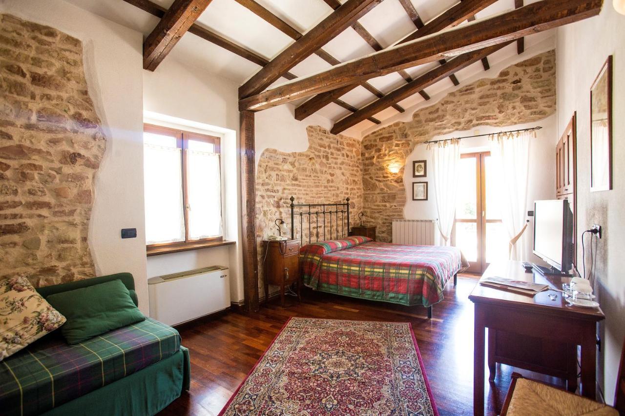 Marchese Del Grillo Hotel Fabriano Exterior photo